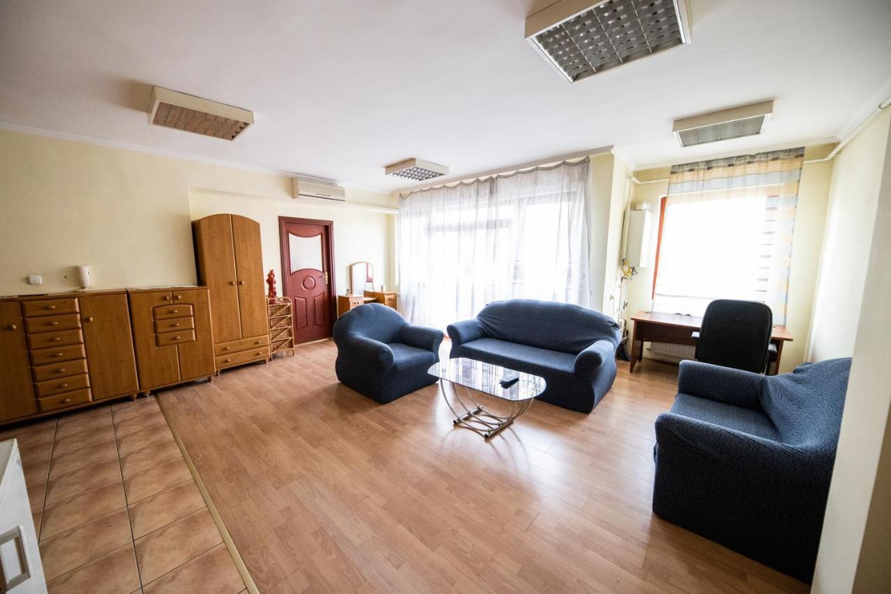 Elit Apartman Appartement Debrecen Buitenkant foto